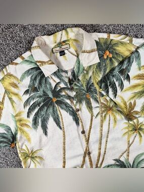 Tommy Bahama Men’s Large Silk Palm Tree Button Up Hawaiian Shirt Aloha Cruise